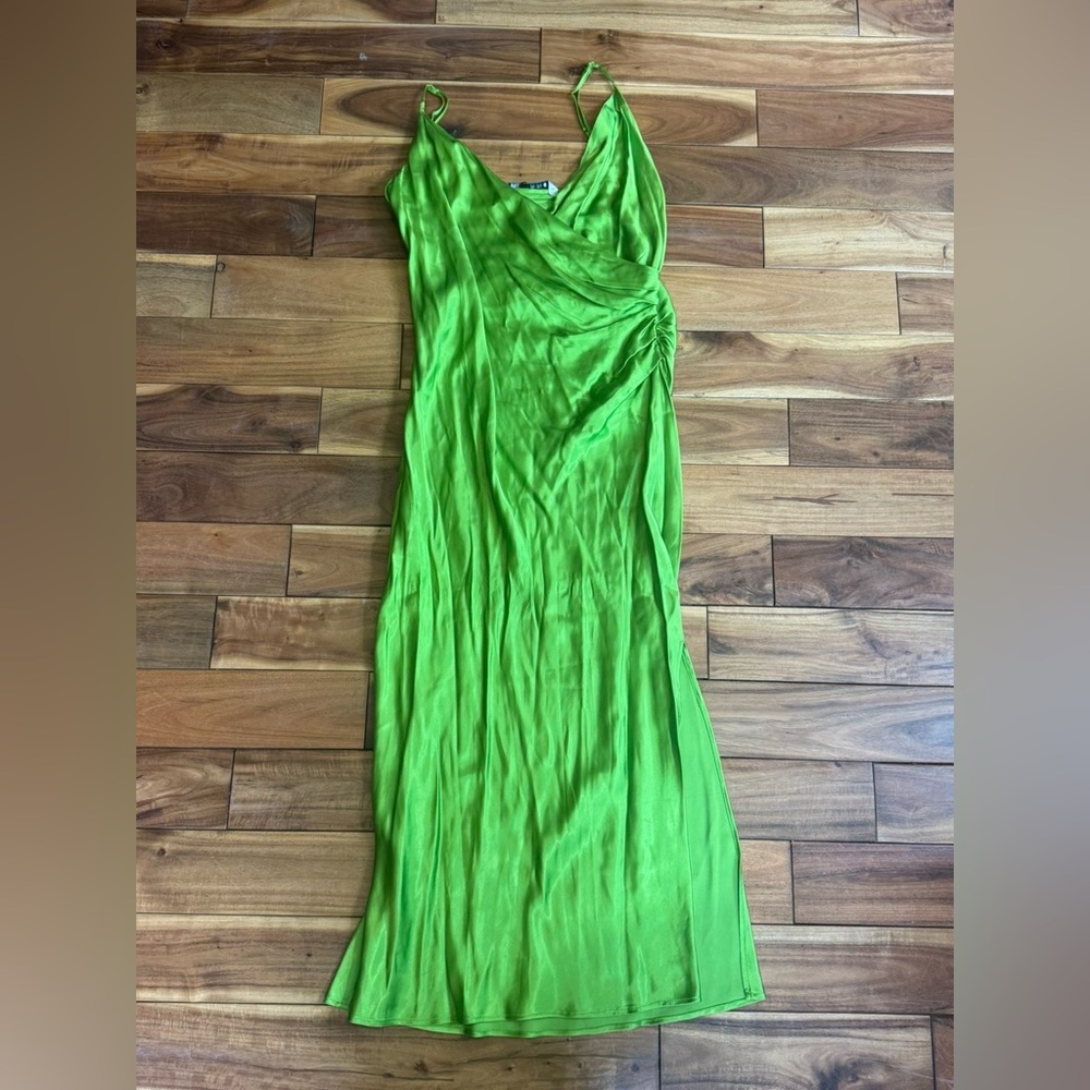 🆕 ZARA MEDIUM ✨ spaghetti strap Elegant Green Maxi Dress NWT
